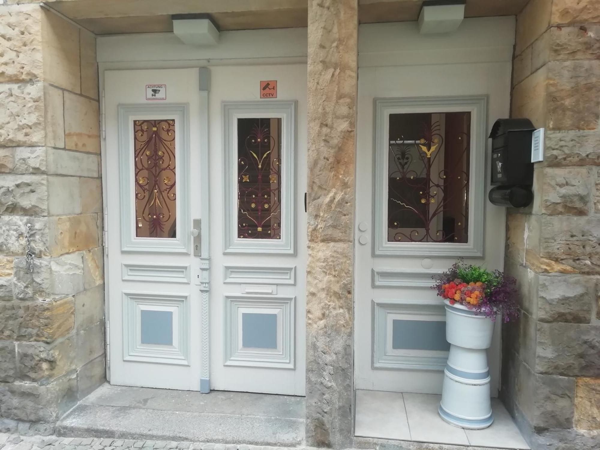 Grosse Wohnung Mit Terrasse Im Altstadtzentrum - Ferienwohnung Chiplakoff แบลงเคนบวร์ก ภายนอก รูปภาพ